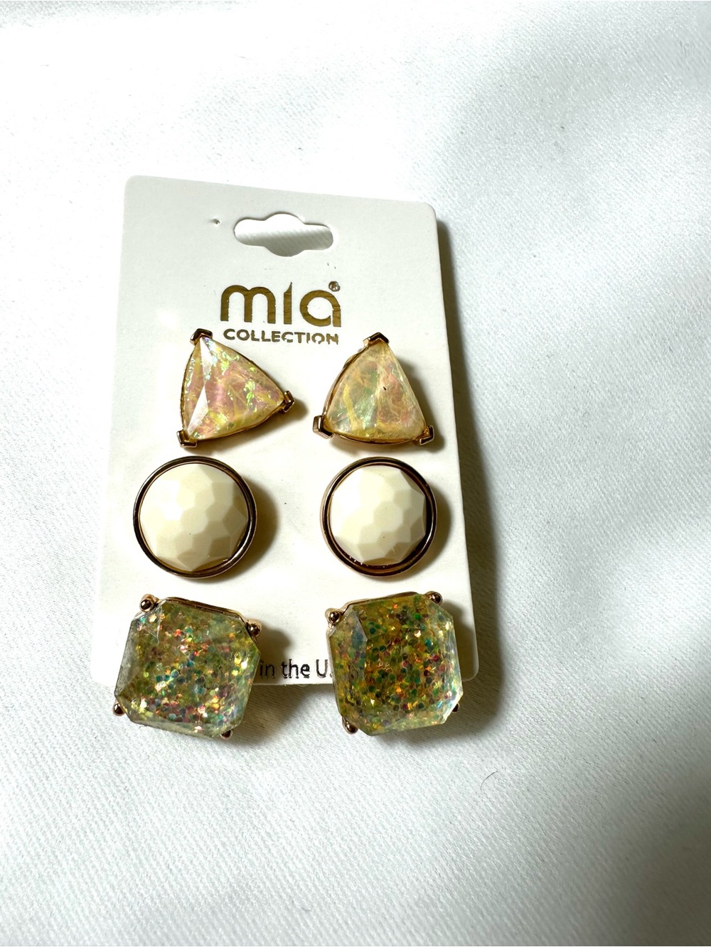 M47. Mia Collection 3 Pair Ivory Gold Iridescent Glitter Stud Earrings NWT